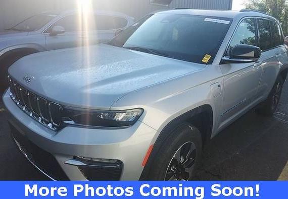 JEEP GRAND CHEROKEE 2023 1C4RJYB68PC649557 image